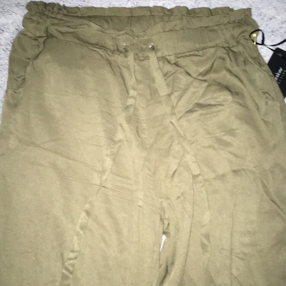 •olive colored jogger pants